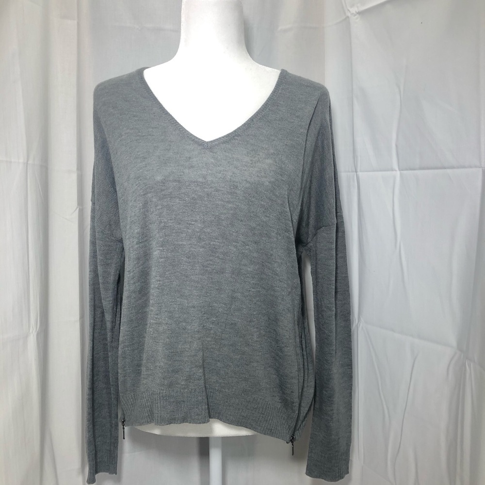 Quinn Gray  Long Sleeve Top